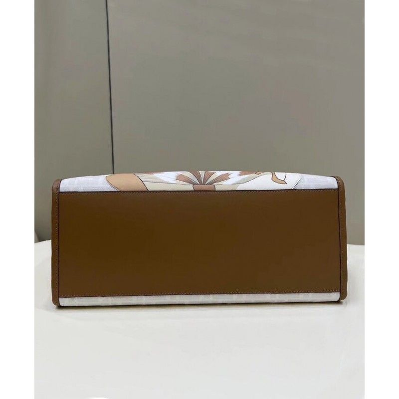 حقيبة يد فندي صن شاين متوسطة الحجم مصنوعة من القماش باللون الأبيض FF للنساء 8bh386