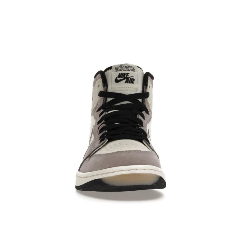 Jordan Air Jordan 1 Retro High Og Heritage 2022 Light Bone Leather Air Sole Men's Casual Sneakers DB2889-100