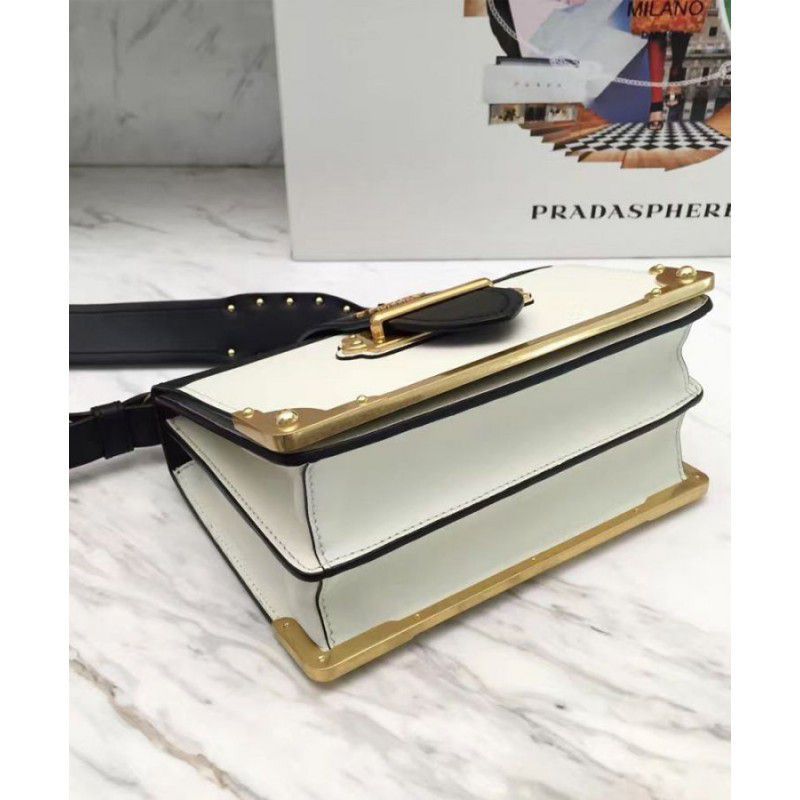 کیف شانه ای زنانه با پوست گوساله سفید کلاسیک Prada Cahier 1bd045