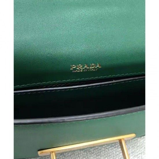 کیف شانه دار زنانه با پوست گوساله سبز کاربردی Prada Cahier 1bl004