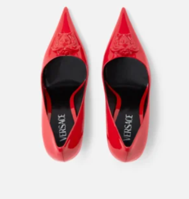 حذاء فيرساتشي لا ميدوسا كعب عالي كلاسيكي جلد أحمر لامع بمقدمة مدببة DST625O-D2VE_1R140