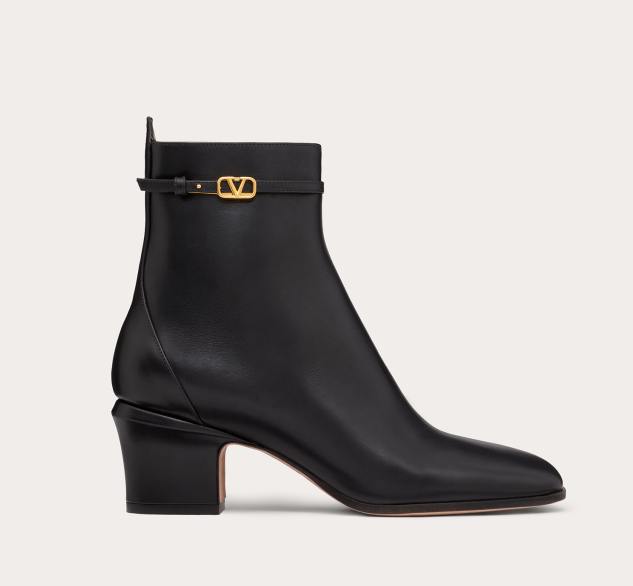 Valentino Tan Go Classic 60 Mm Black Bullhide Leather Heeled Booties WS0GZ2ATZ0NO