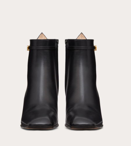 Valentino Tan Go Classic 60 Mm Black Bullhide Leather Heeled Booties WS0GZ2ATZ0NO