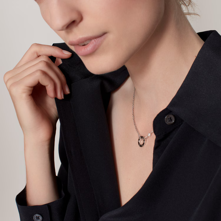 Cartier Love Hot 18k White Gold Chain Circle Unisex Strand Necklace B7219400